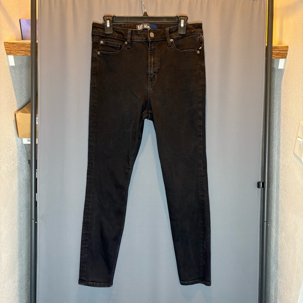GAP Women's black  Skinny Jeans